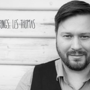 SIX STRINGS: Les&nbsp;Thomas