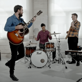 VIDEO PREMIERE: Sam Newton – Stare Into The&nbsp;Dark