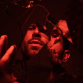 ERNEST AINES RELEASES LIVE STUDIO PERFORMANCE OF THE SHIMMERING FOLK SINGLE ‘RIGGED&nbsp;GAMES’