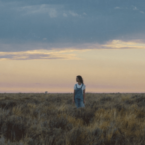 FANNY LUMSDEN ANNOUNCES NEW ALBUM ‘HEY DAWN’ WITH THE THE TITLE-TRACK&nbsp;SINGLE