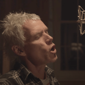 VIDEO PREMIERE: Phil Smith –&nbsp;Hallelujah
